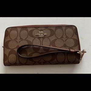 Coach wallet